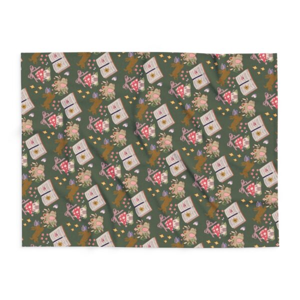 Cozy Cottagecore Pattern Winter Fleece Blanket - Image 10