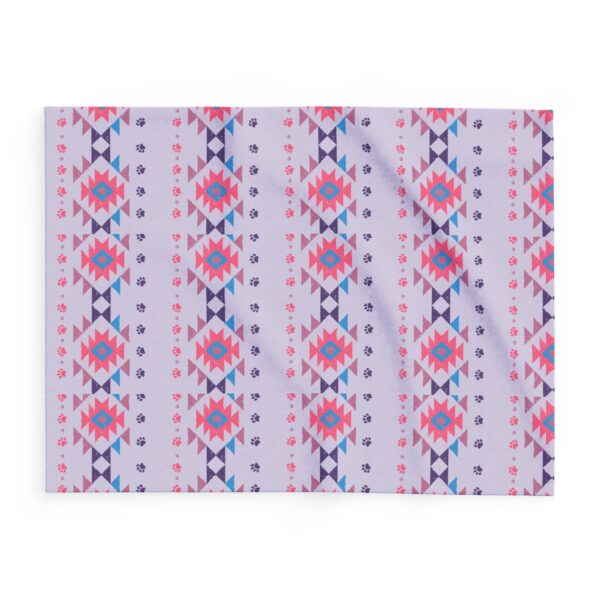 Cozy Arctic Fleece Blanket with Vibrant Tribal Pattern - Image 3
