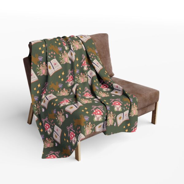 Cozy Cottagecore Pattern Winter Fleece Blanket - Image 8