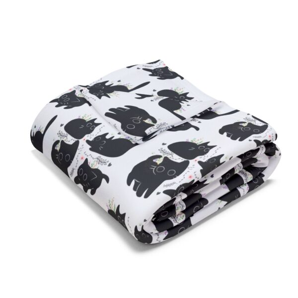 Cozy Black Cat Pattern Fleece Blanket, - Image 3