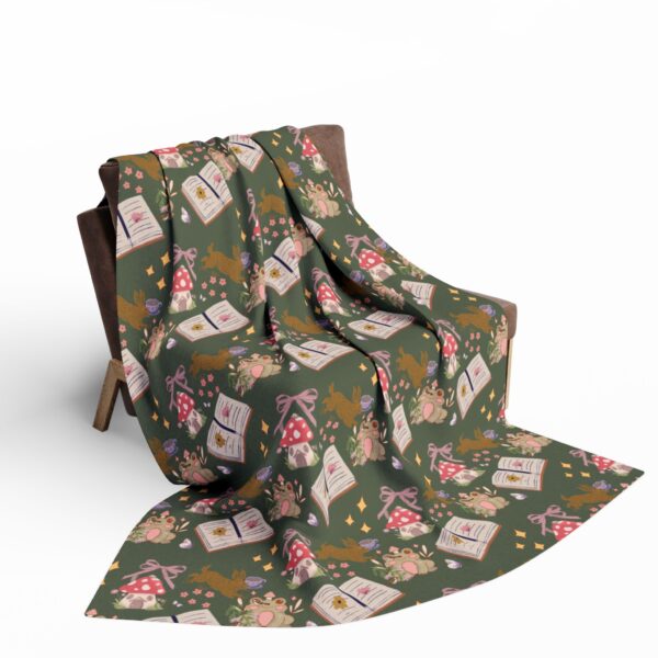 Cozy Cottagecore Pattern Winter Fleece Blanket - Image 12