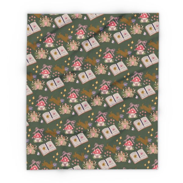 Cozy Cottagecore Pattern Winter Fleece Blanket - Image 5