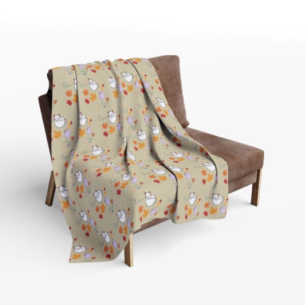 Cozy Arctic Fleece Blanket, Warm Throw for Home - Image 8
