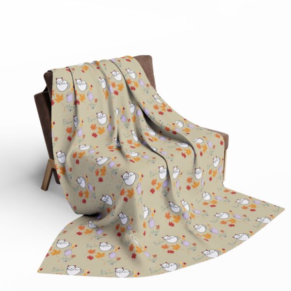 Cozy Arctic Fleece Blanket, Warm Throw for Home - Image 12